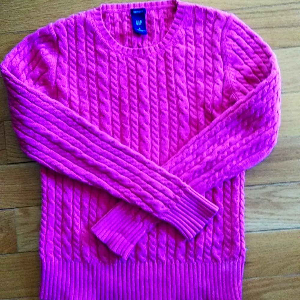 Pink sweater, size medium